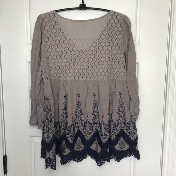 Altar'd State Embroidered Tunic Top Women's Medium 100% Rayon Lace Accents Blue - Picture 2 of 12